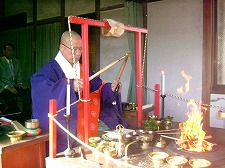 「長福寿寺」は桓武天皇の勅願寺で、合格祈願のお寺として知られるところです。