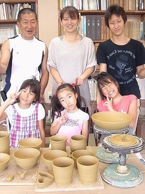 家族で陶芸体験をしてきました
